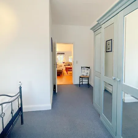 Blau-weiss Goethestrasse 1 1 Kolpinsee