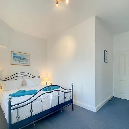 Blau-weiss Goethestrasse 1 1 Daire